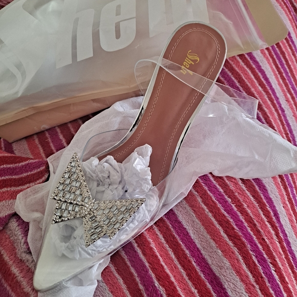 Clear shoes - Picture 3 of 5